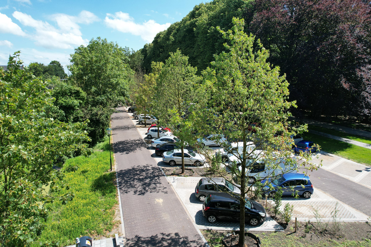 Parkeerplaats after.